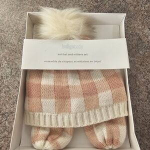 Indigobaby knit hat and mittens set
